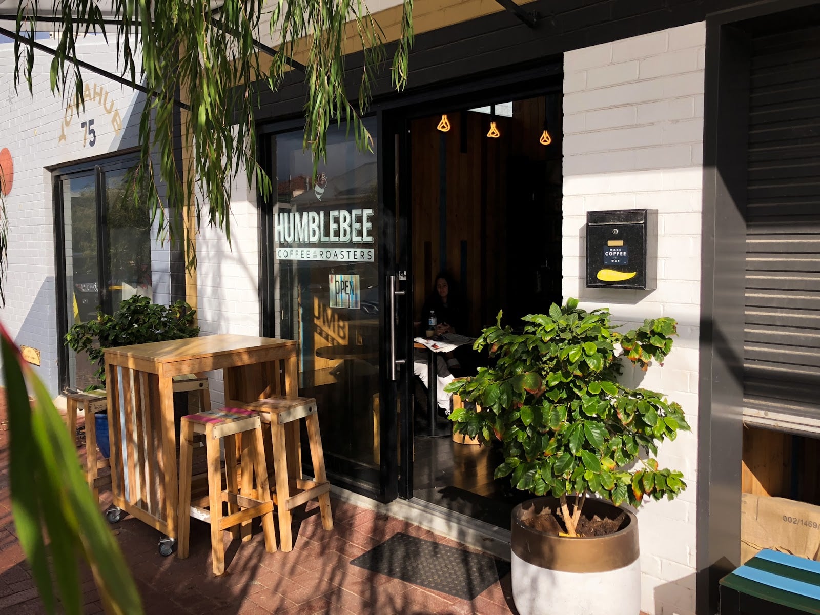 Humblebee Coffee roastery