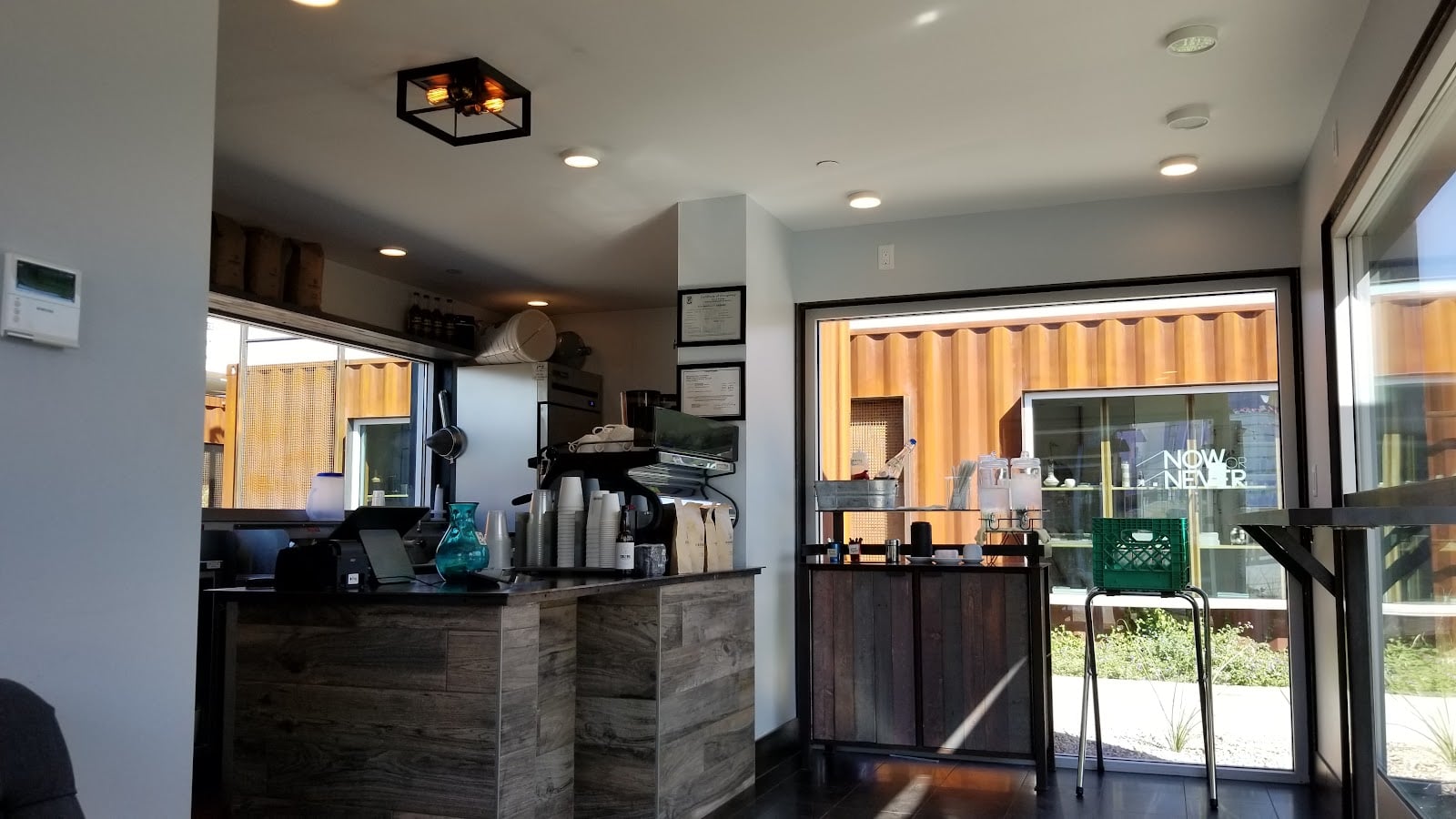 Decibel Coffee Works roastery
