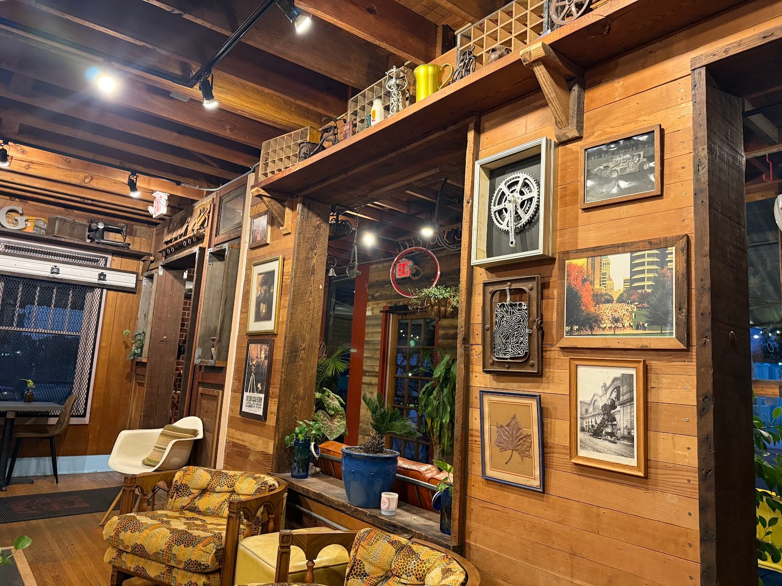 PonyCoffee roastery