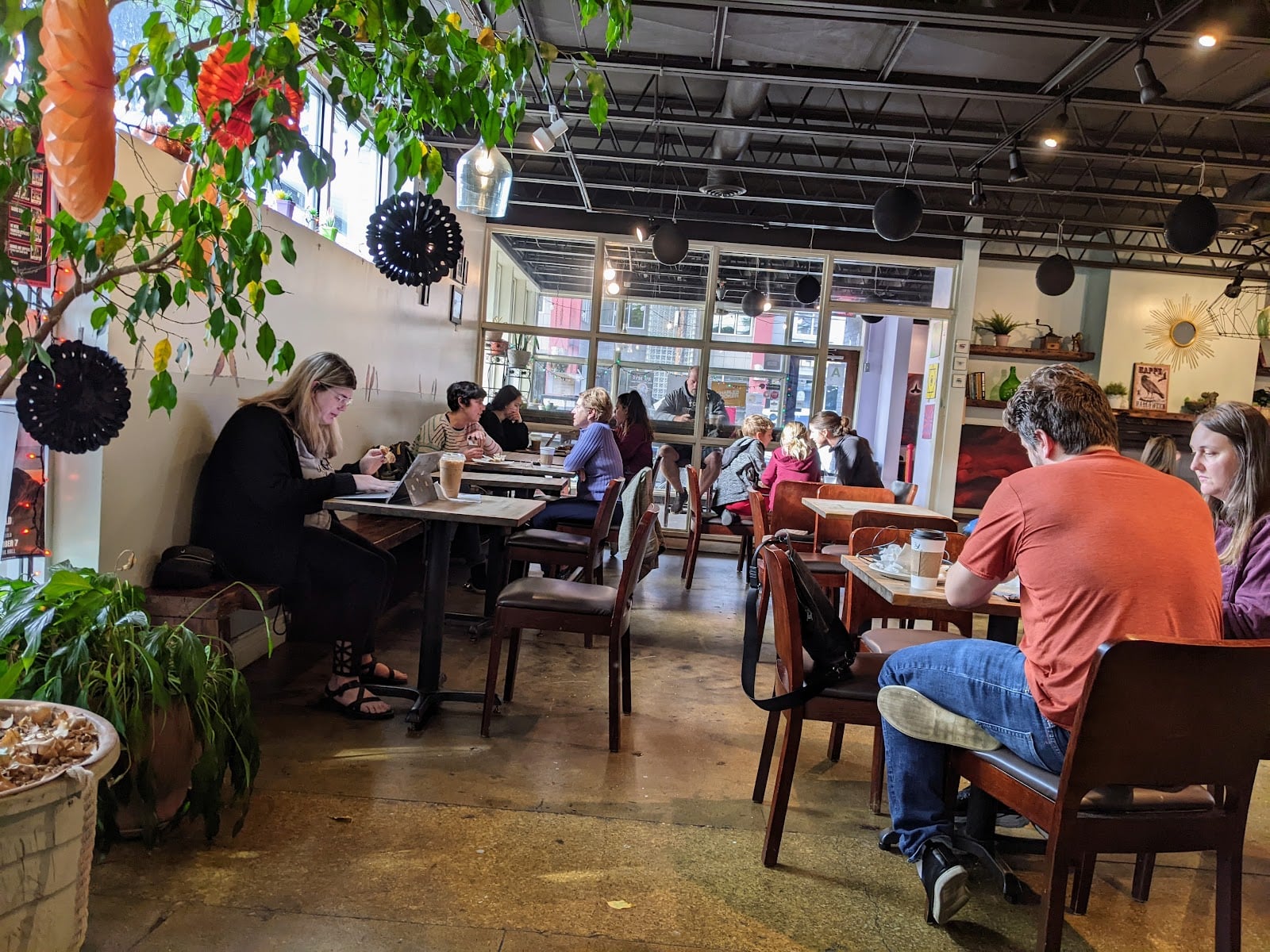 Safai Coffee Shop roastery