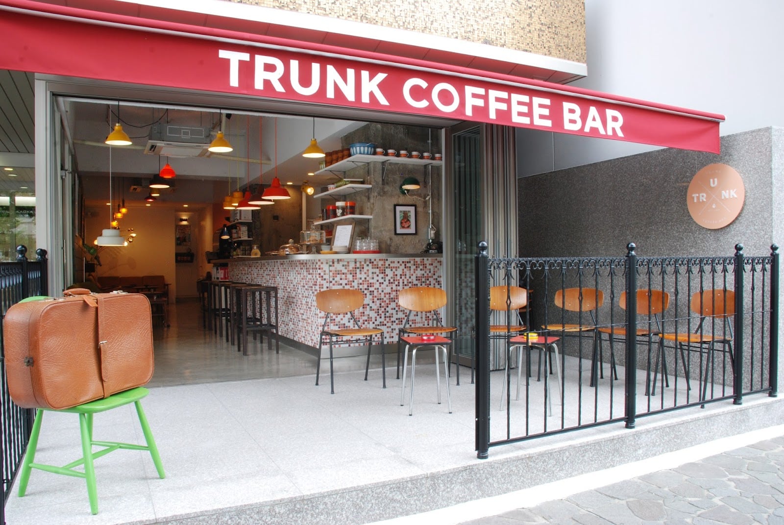 TRUNK COFFEE BAR interior