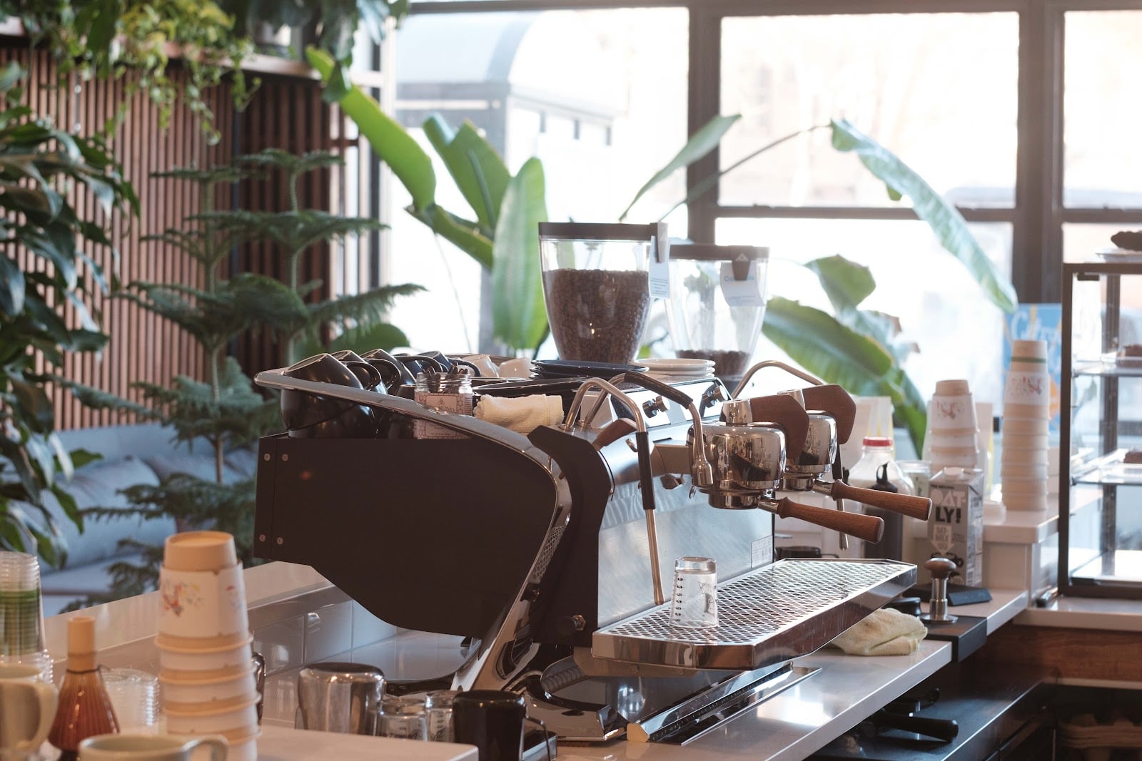 SK Coffee: Whittier interior
