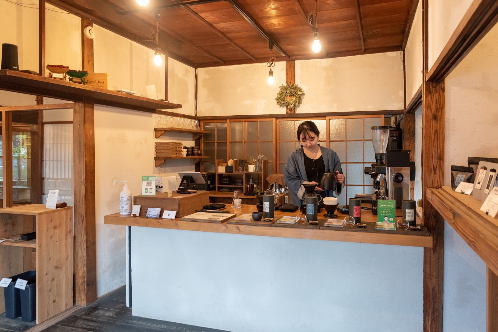 paso by 27 COFFEE ROASTERS interior